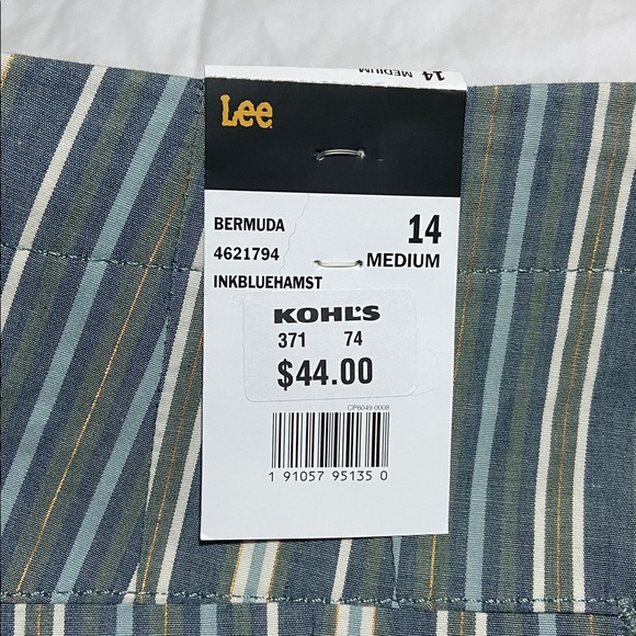 Lee Blue and White Striped Bermuda Shorts NWT - Picture 5 of 9